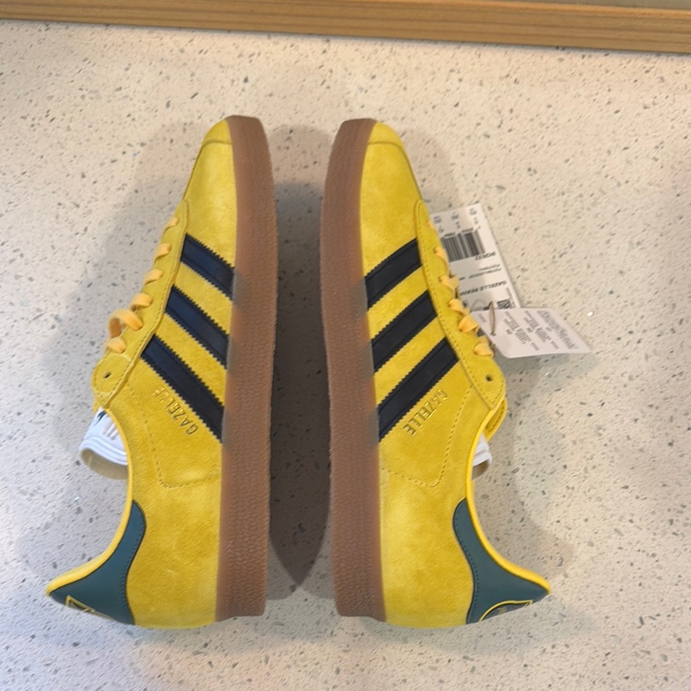 Adidas Gazelle Yellow Sneakers - Picture 5 of 6